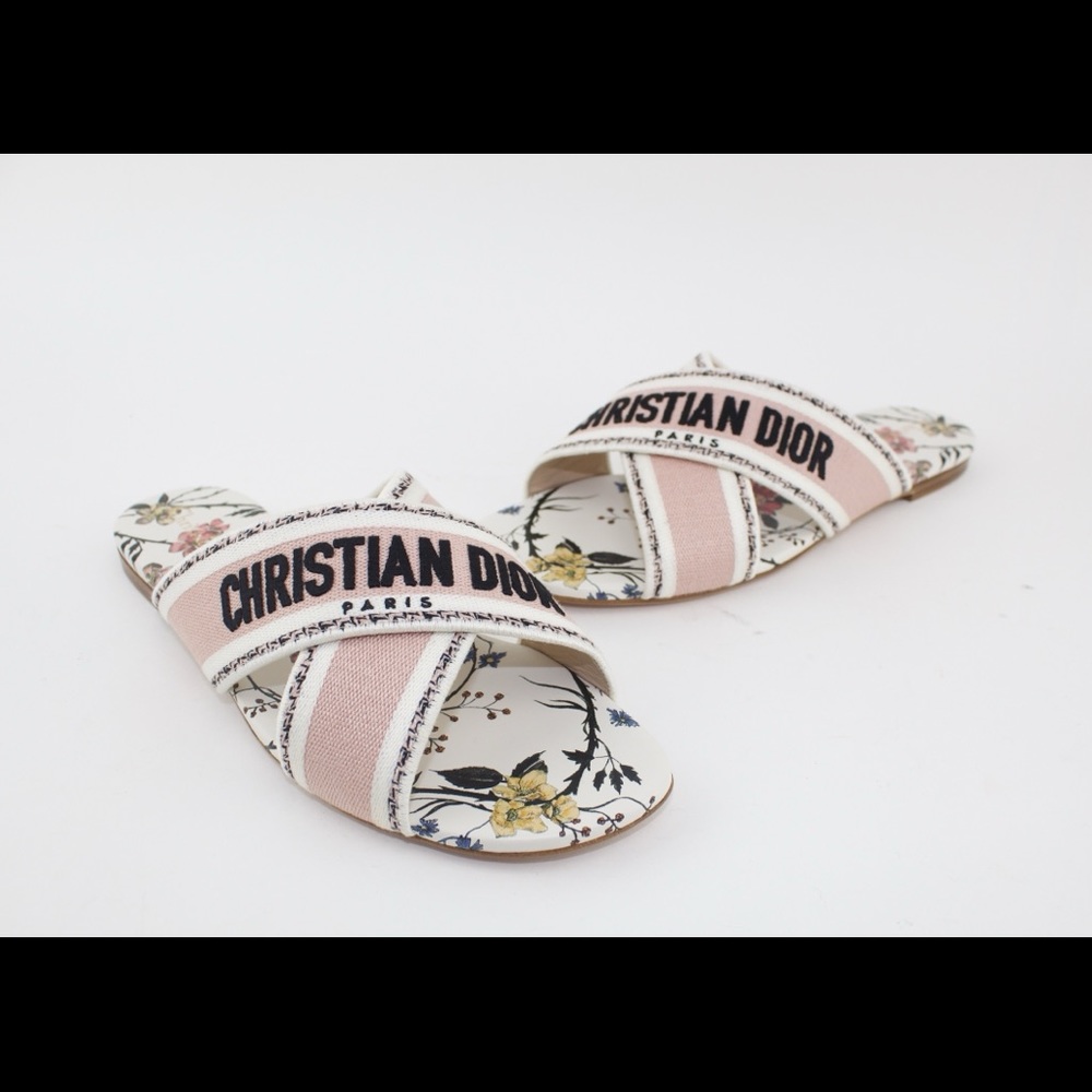 - CHRISTIAN DIOR CRISS CROSS DWAY SLIDES 42